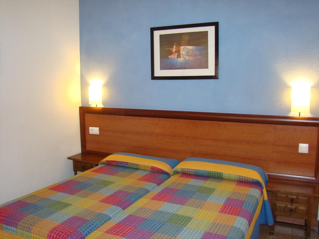 Hostal Platja Cambrils Room photo