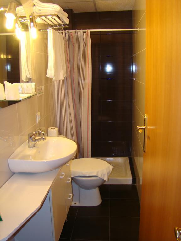 Hostal Platja Cambrils Exterior photo