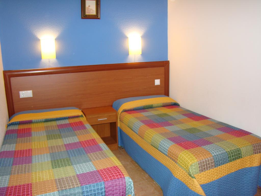 Hostal Platja Cambrils Exterior photo
