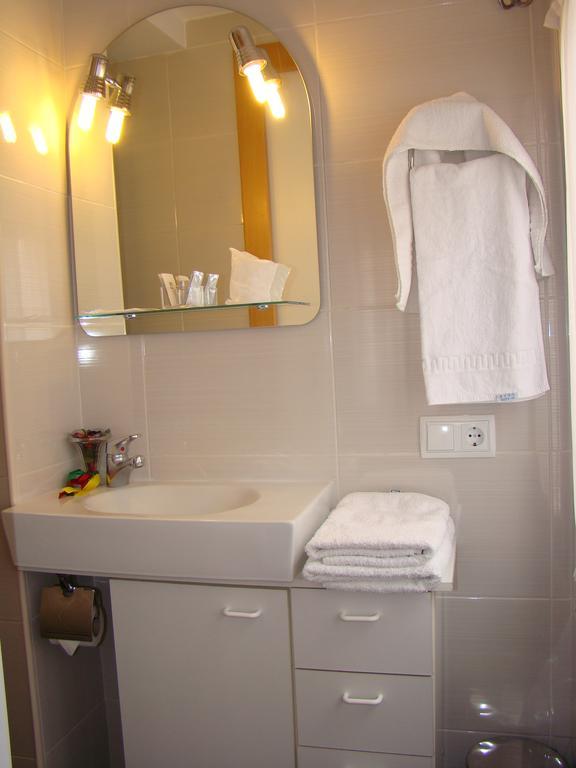 Hostal Platja Cambrils Exterior photo