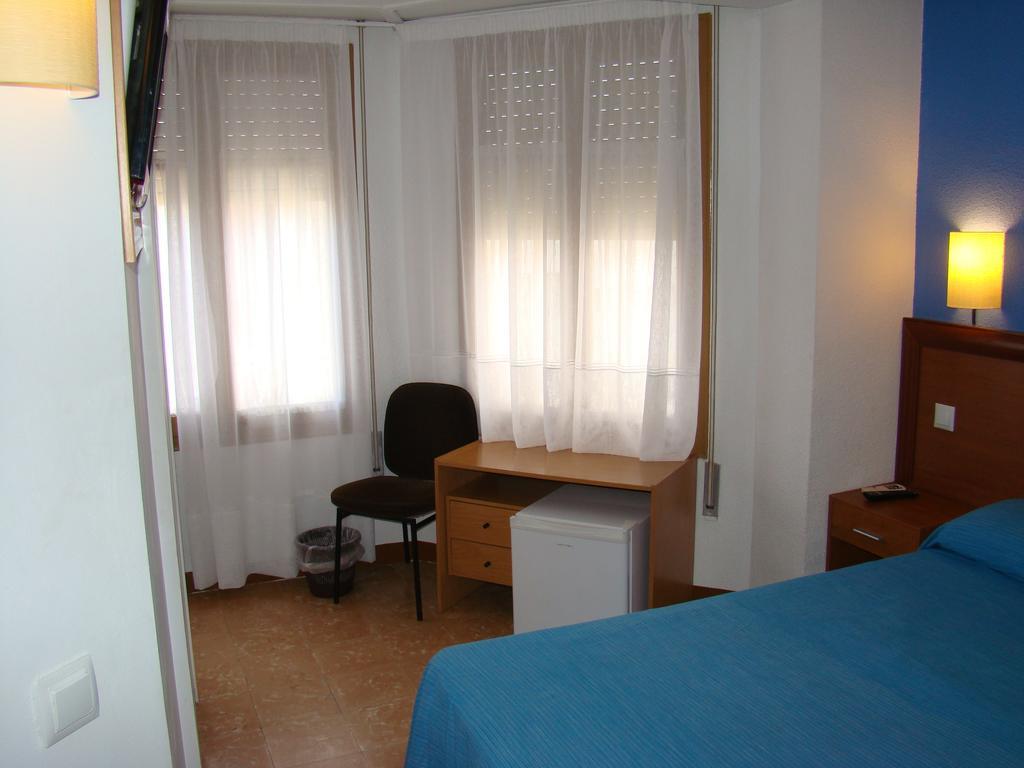 Hostal Platja Cambrils Exterior photo