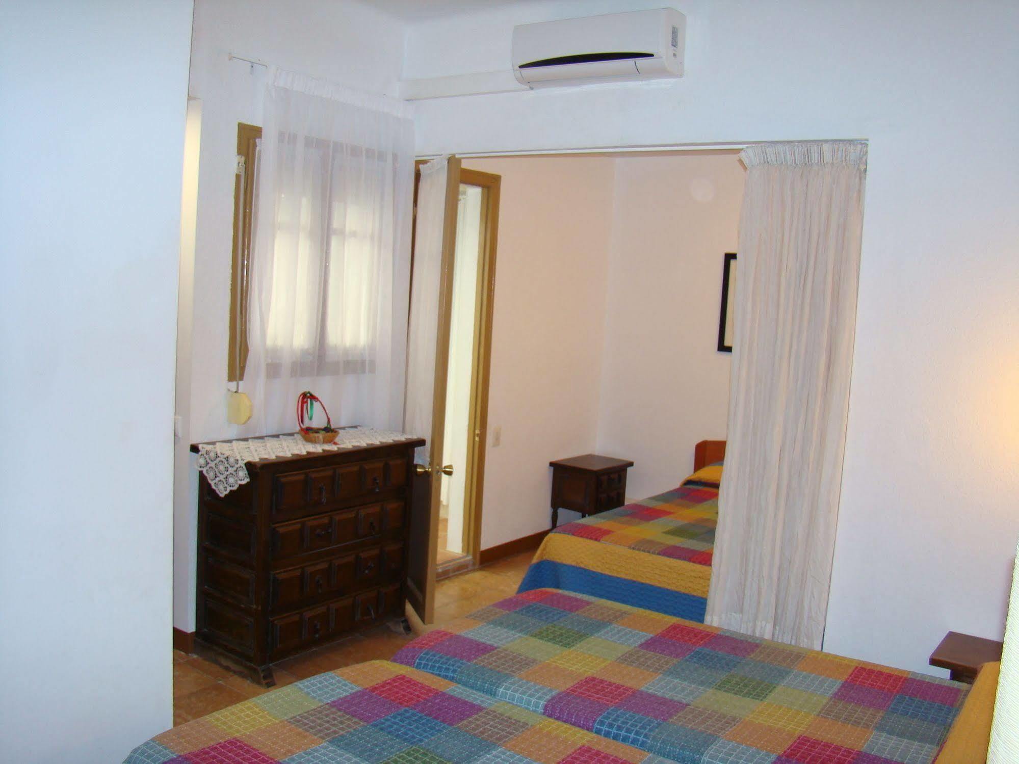 Hostal Platja Cambrils Exterior photo