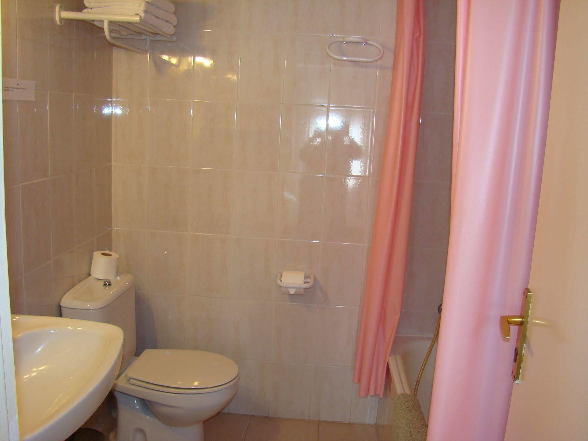 Hostal Platja Cambrils Exterior photo